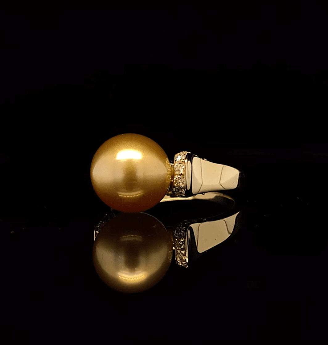 Golden South Sea Cultured Pearl Ring in 14K Yellow Gold with Diamonds