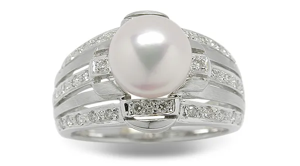 Shine a Japanese Akoya Cultured Pearl Ring