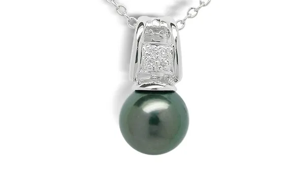 Black Pearl Pendant Aileen Akoya Cultured
