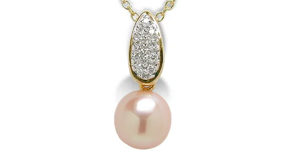 Becca a Freshwater Pearl Pendant