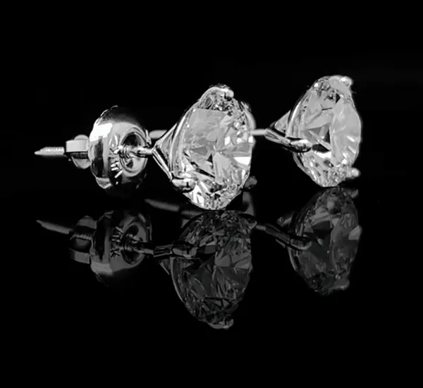 Round Brilliant Cut Lab-Grown Diamonds