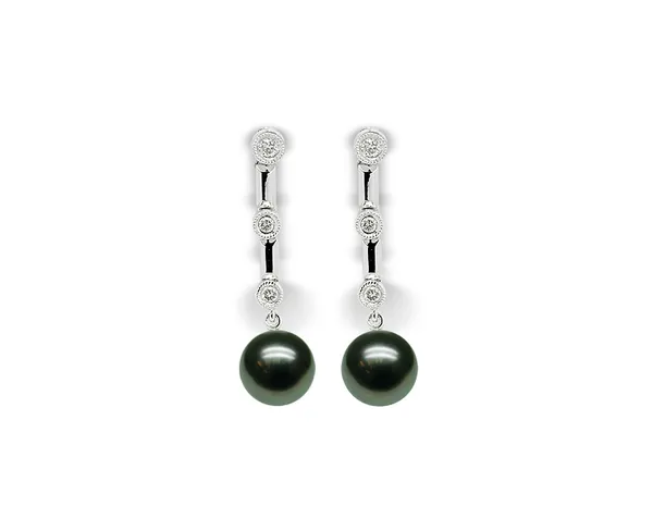 Francine a Black Tahitian Cultured Pearl Earring