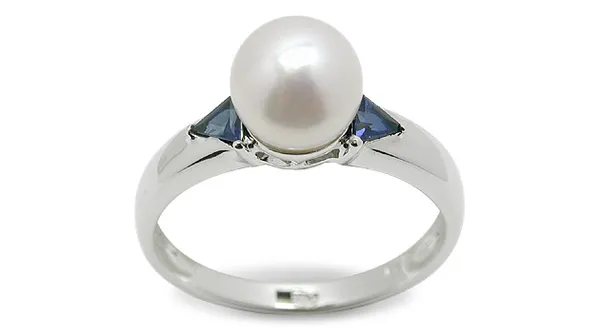 Blue Triangular a Japanese Akoya Cultured Pearl Ring