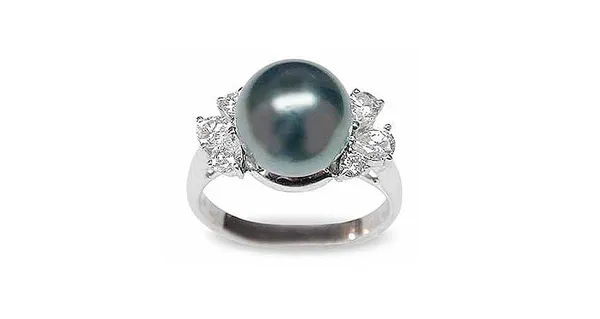 Phallaina Black Tahitian South Sea Pearl Ring