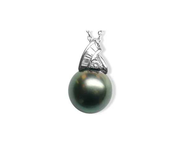 Rainbow Tahitian a Black Tahitian Cultured Pearl Pendant