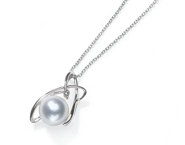 Spiral Star a White Australian South Sea Cultured Pearl Pendant
