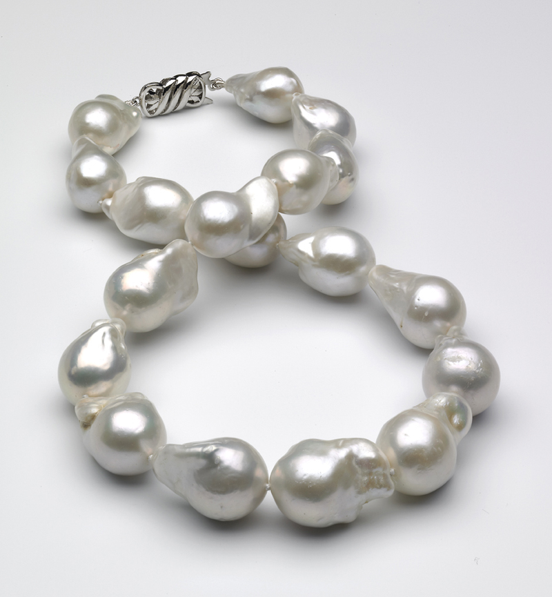 Baroque Pearl Necklace Choker - 16 mm by 22 mm