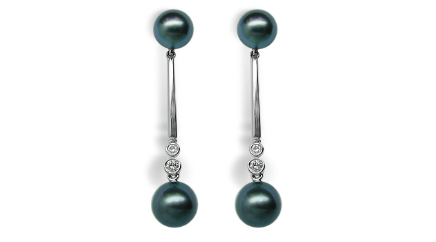 Black Pearl Earring Vesta Akoya Cultured