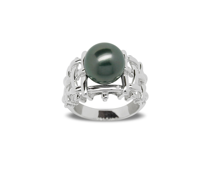 Clio a Black Tahitian Cultured Pearl Ring