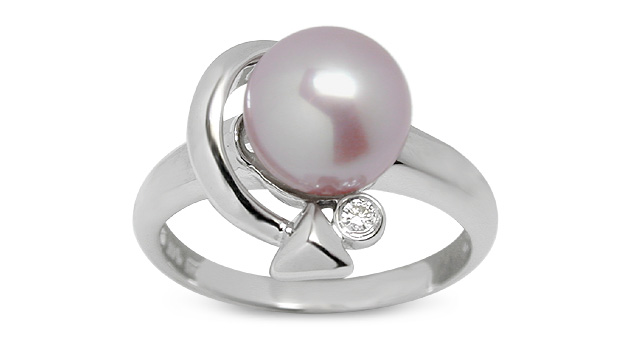 Cupid a Freshwater Pearl Ring