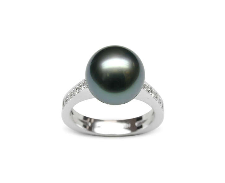Lucina a Black Tahitian Cultured Pearl Ring