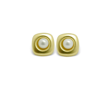 Sweet Pea a Japanese Akoya Cultured Pearl Earring