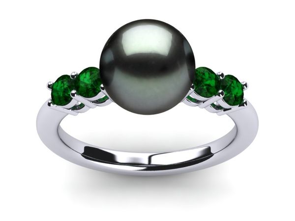 Tahitian Pearl Deluxe Grace Emerald Ring